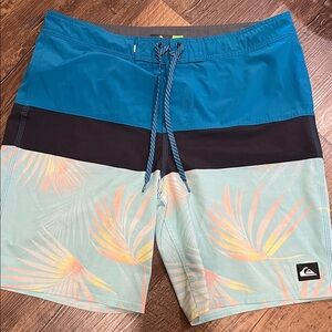 Quiksilver Men's Teal and Black Board Shorts
